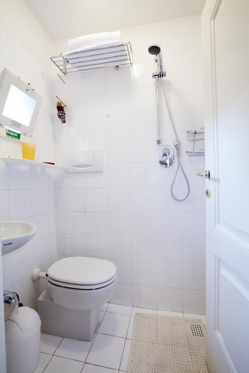 Topazio Levanto Room photo